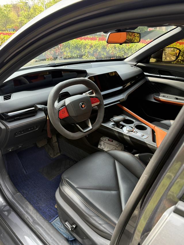 Changan UNI-V 2022 1.5T Premium – фото 6
