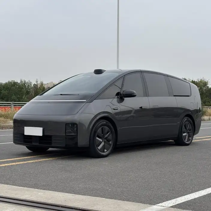 Li Auto MEGA 2024 Model Ultra Edition – фото 1
