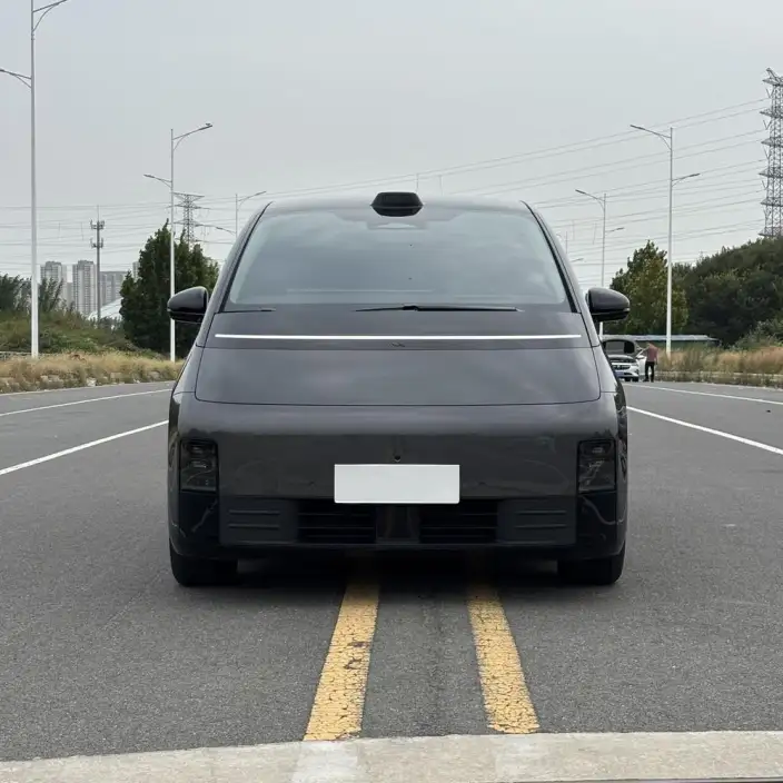 Li Auto MEGA 2024 Model Ultra Edition – фото 7