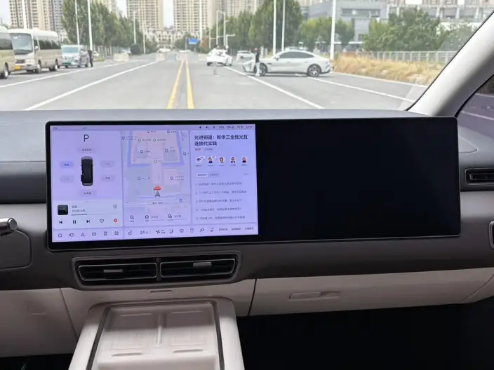 Li Auto MEGA 2024 Model Ultra Edition – фото 8