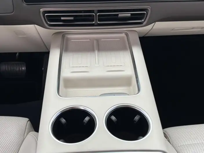 Li Auto MEGA 2024 Model Ultra Edition – фото 10