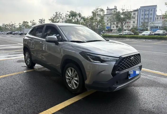 Toyota Corolla Cross 2022 Model 2.0L Pioneer Edition – фото 3
