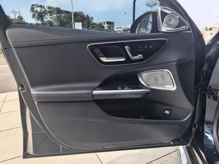 Mercedes-Benz C-Class 2023 Model Facelift C 200 L Sports Edition – фото 9