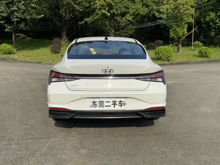 Hyundai Ioniq 2021 Model 1.5L CVT GLX Elite Edition – фото 5