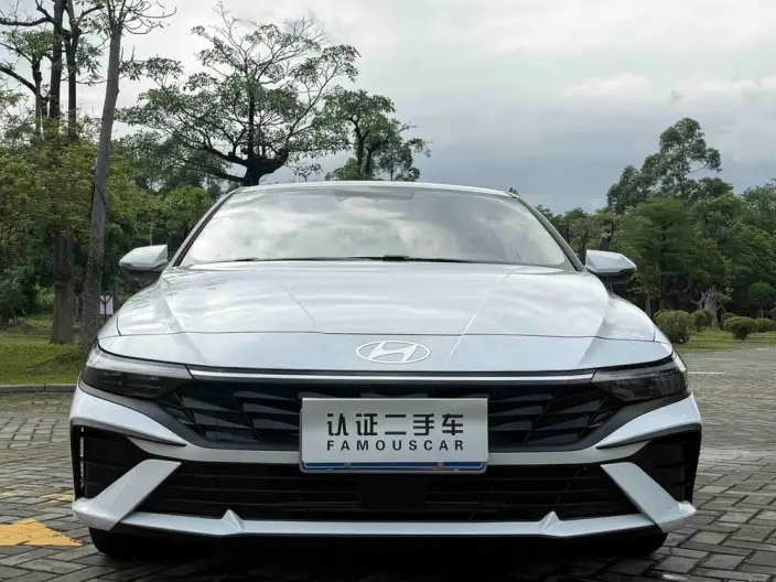 Hyundai Ioniq 2023 Model 1.5L CVT LUX Premium Edition – фото 2