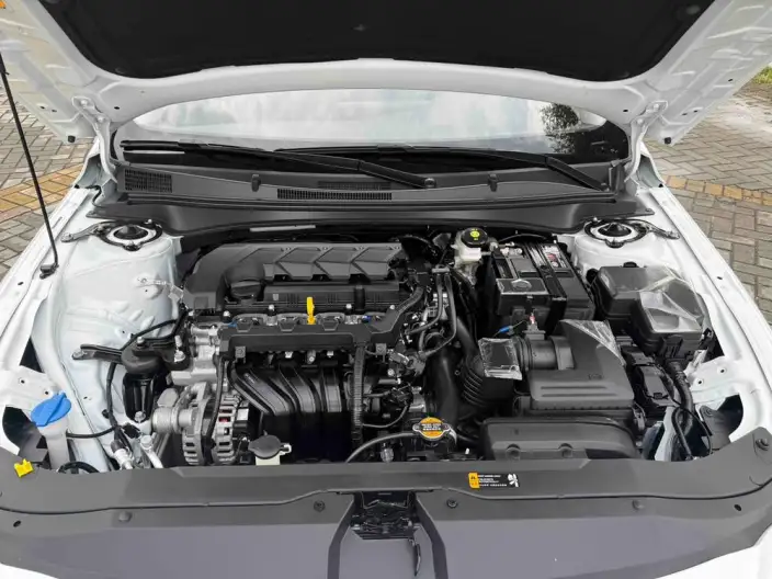 Hyundai Ioniq 2023 Model 1.5L CVT LUX Premium Edition – фото 8