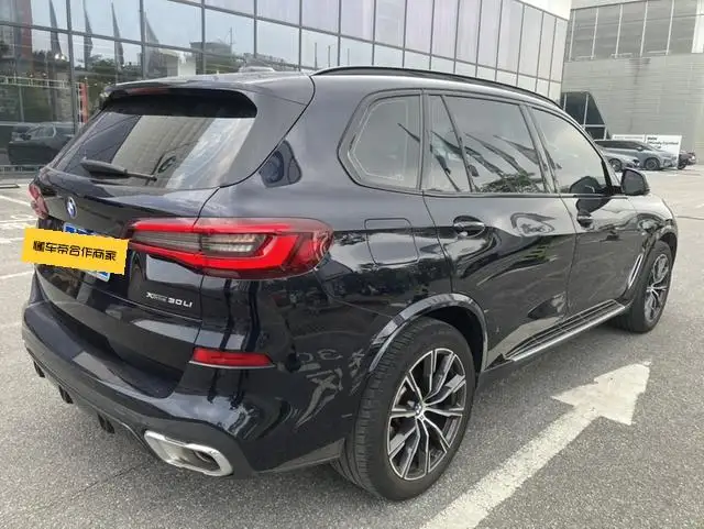 BMW X5 2023 Model xDrive30Li Exclusive Model M Sports Set – фото 3