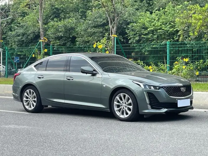 Cadillac CT5 2023 Model 28T Fashion Model – фото 3