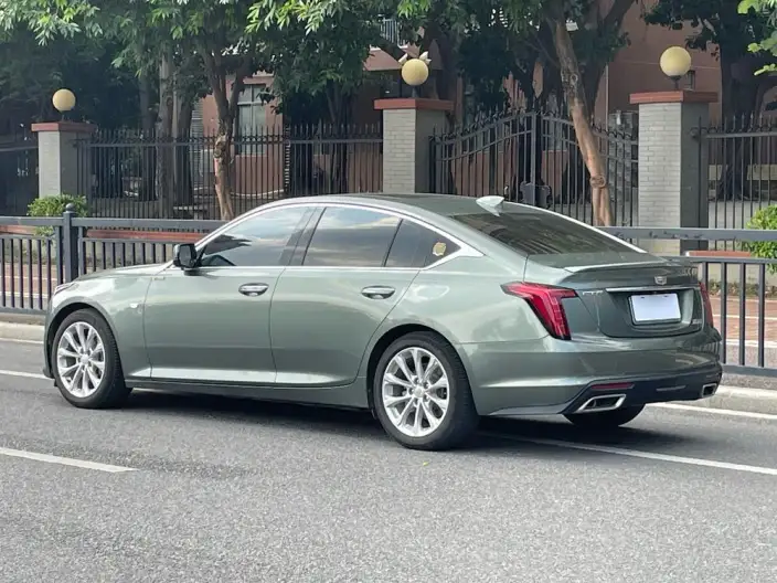 Cadillac CT5 2023 Model 28T Fashion Model – фото 4
