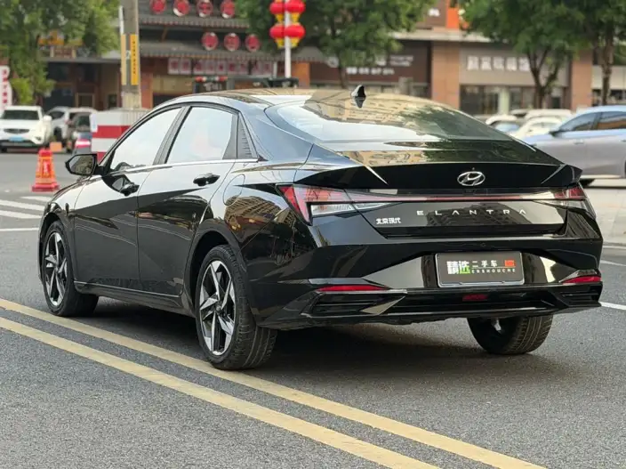 Hyundai Ioniq 2021 Model 1.5L CVT LUX Premium Edition – фото 5