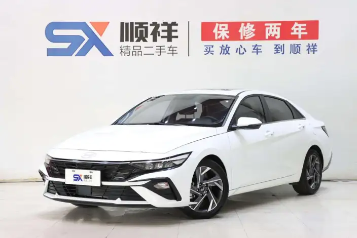 Hyundai Ioniq 2023 Model 1.5L CVT GLX Elite Edition – фото 1