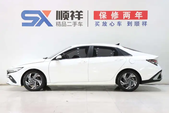 Hyundai Ioniq 2023 Model 1.5L CVT GLX Elite Edition – фото 4