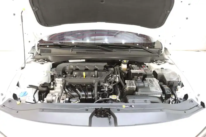 Hyundai Ioniq 2023 Model 1.5L CVT GLX Elite Edition – фото 8