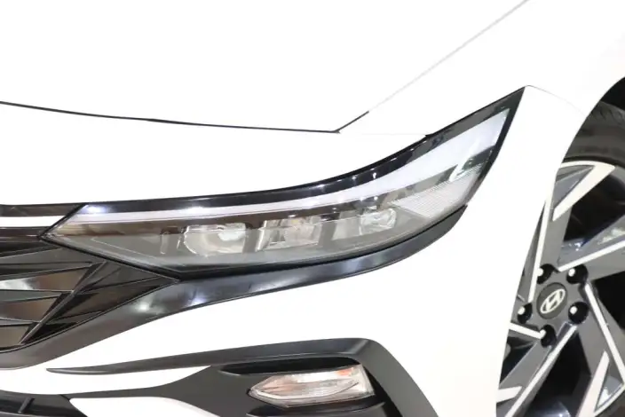 Hyundai Ioniq 2023 Model 1.5L CVT GLX Elite Edition – фото 9