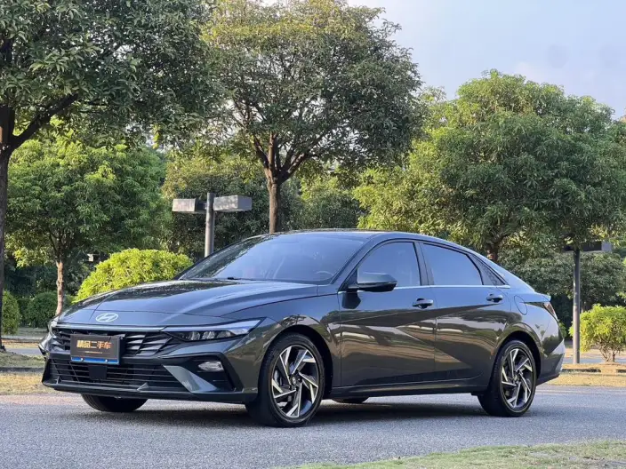Hyundai Ioniq 2023 Model 1.5L CVT GLX Elite Edition – фото 1