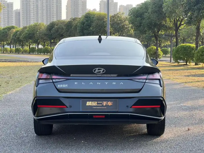 Hyundai Ioniq 2023 Model 1.5L CVT GLX Elite Edition – фото 6