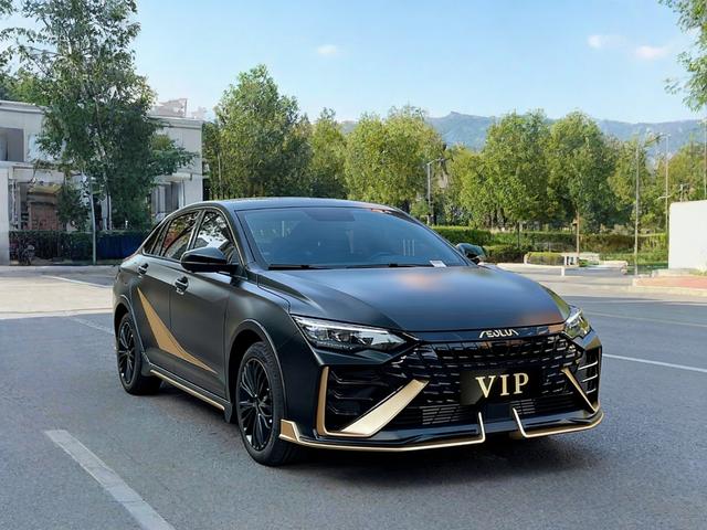 Yixuan Max Модель 2022 года 1.5T Dark Night Edge Edition – фото 3