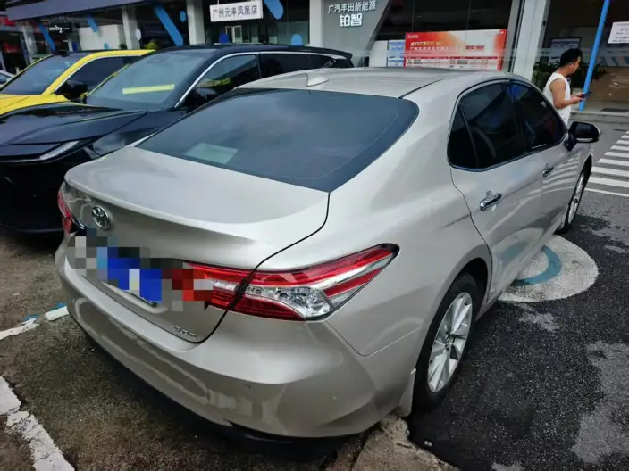 Toyota Camry 2021 Model 2.0G Deluxe Edition – фото 2