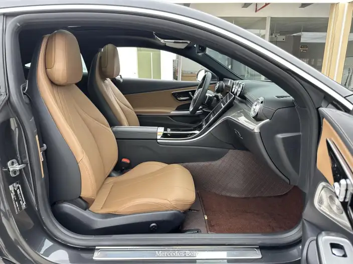 Mercedes-Benz CLE-Class 2024 Model CLE 300 4MATIC Dynamic Model Coupe – фото 8