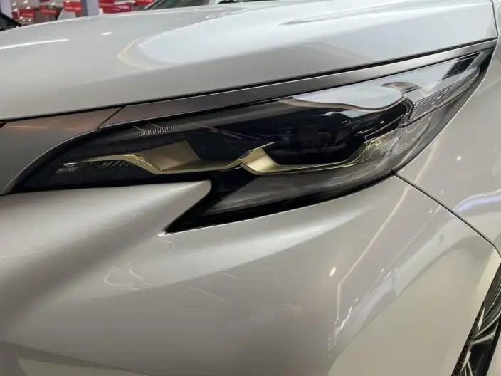 Granvia 2022 Model 2.5L Hybrid Premium Edition – фото 7