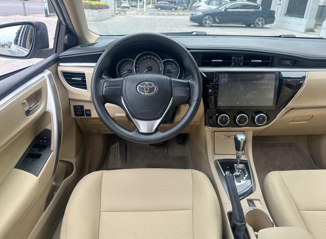 Toyota Corolla 2017 модификация 1.6L CVT GL – фото 5