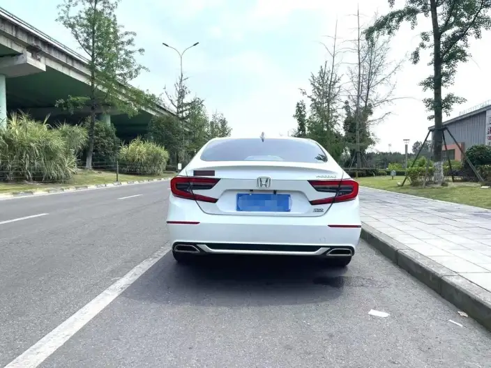Honda Accord 2022 Model 260TURBO Deluxe Edition – фото 5