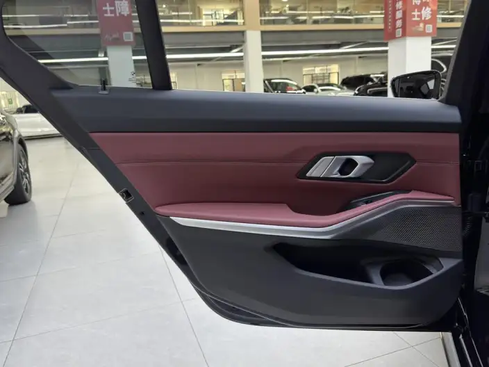 BMW 3 Series 2023 Model 320Li M Sports Set – фото 6