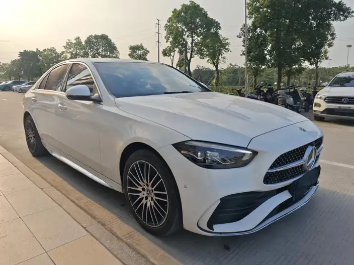 Mercedes-Benz C-Class 2025 Model C 260 L Sports Edition – фото 3
