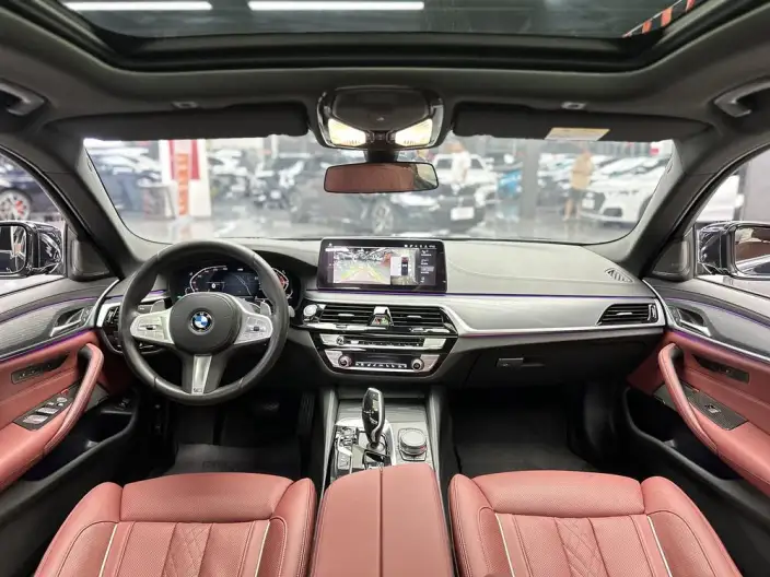 BMW 5 Series 2023 Model 530Li Exclusive Model M Sports Set – фото 5