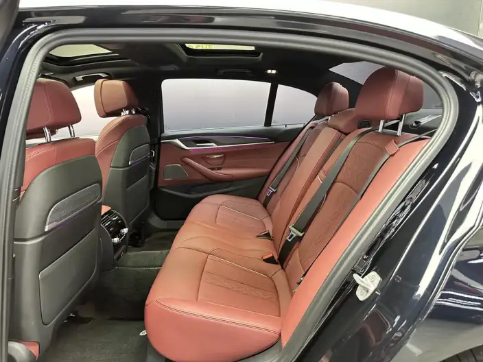BMW 5 Series 2023 Model 530Li Exclusive Model M Sports Set – фото 7