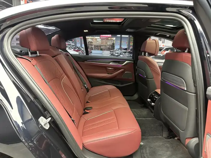 BMW 5 Series 2023 Model 530Li Exclusive Model M Sports Set – фото 9