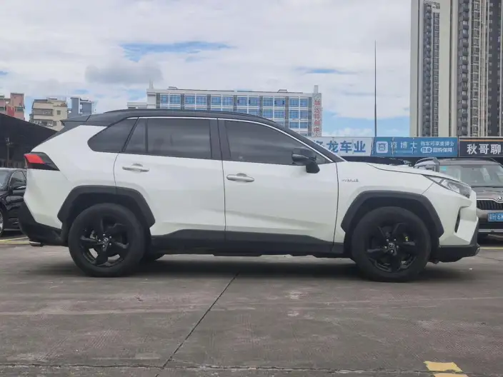 Toyota RAV4 2020 Model Hybrid 2.5L CVT 4WD Elite Edition – фото 6