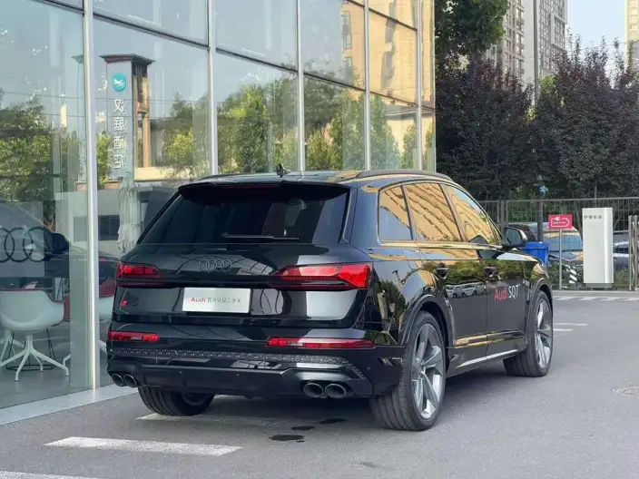 AUDI SQ7 2024 Model 4.0 TFSI – фото 5