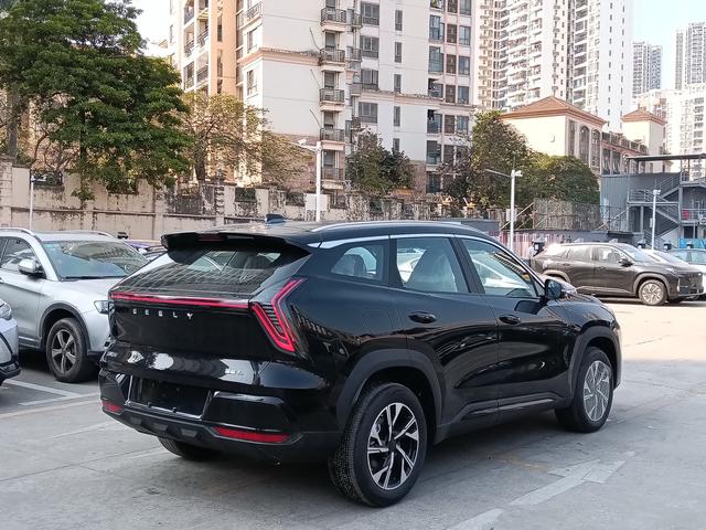 Geely Boyue L 2025 Model 4th Generation 1.5TD DCT Qicheng – фото 10