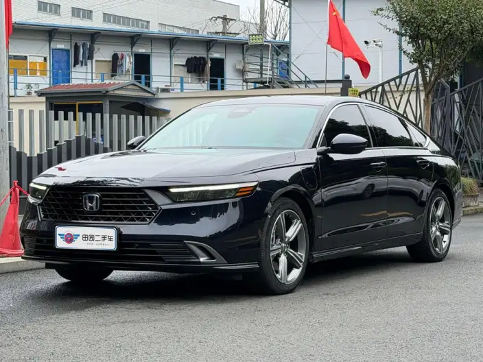 Honda Accord PHEV 2023 Model e:PHEV Premium Edition – фото 1