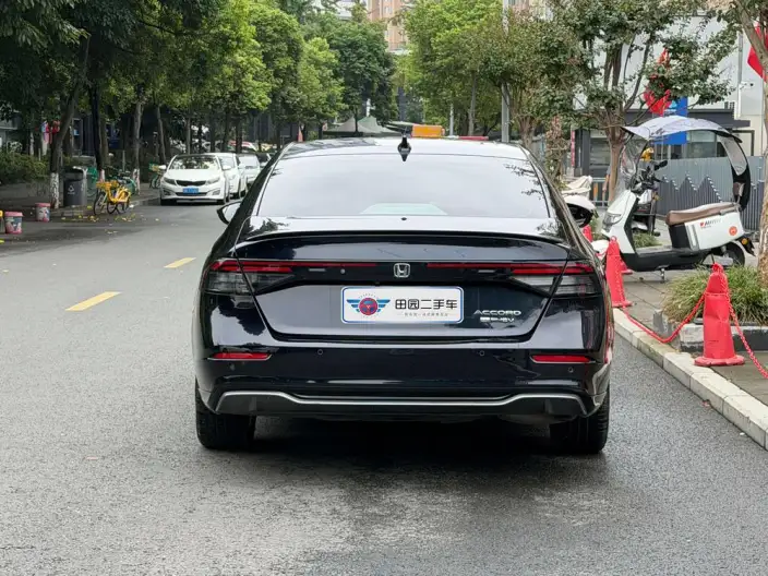 Honda Accord PHEV 2023 Model e:PHEV Premium Edition – фото 5
