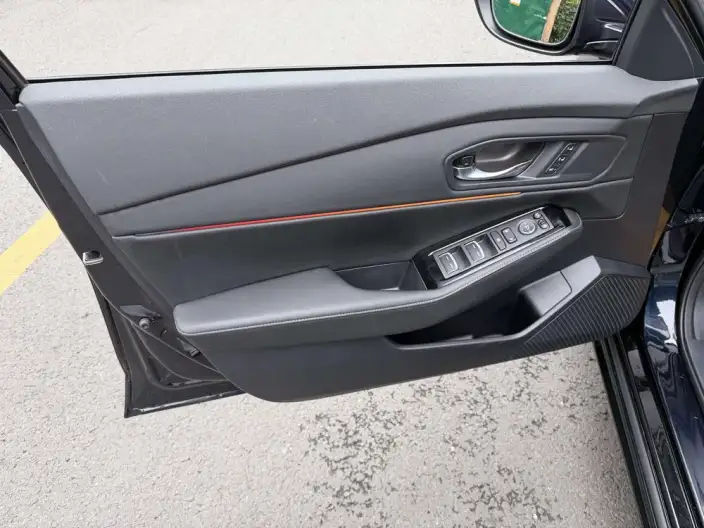 Honda Accord PHEV 2023 Model e:PHEV Premium Edition – фото 6