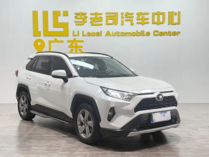 Toyota RAV4 2022 Model 2.0L CVT 2WD Fashion edition – фото 3