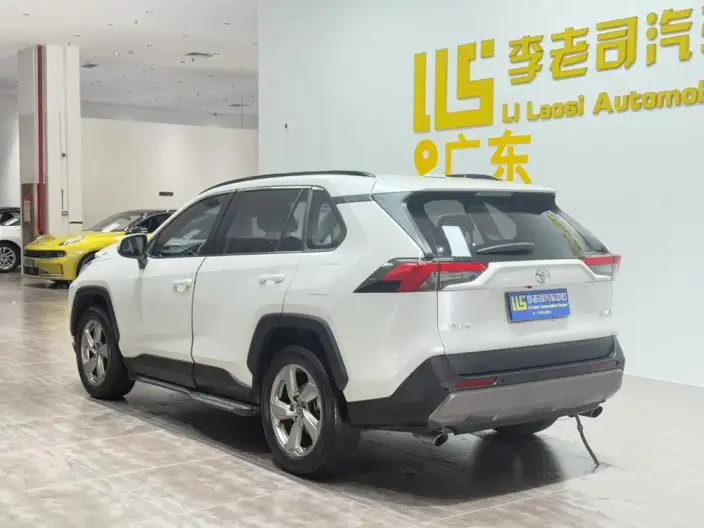 Toyota RAV4 2022 Model 2.0L CVT 2WD Fashion edition – фото 5