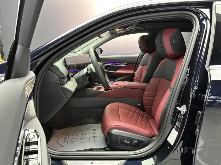 BMW 5 Series 2025 Model 530Li Exclusive Model M Sports Set – фото 7