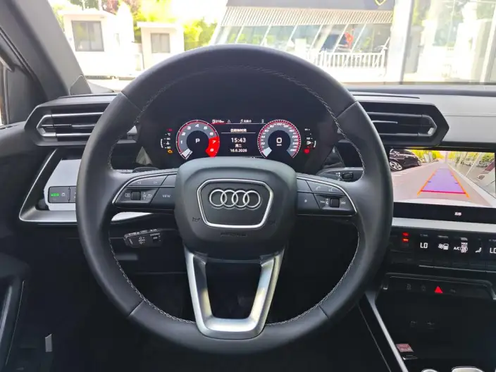 Audi A3 2026 Model A3L Limousine 35 TFSI Continental Flying Spur Exclusive Model – фото 9