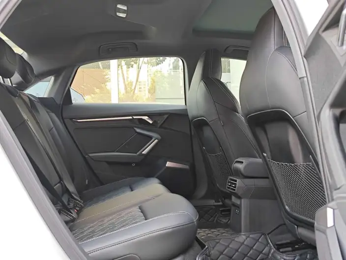 Audi A3 2026 Model A3L Limousine 35 TFSI Continental Flying Spur Exclusive Model – фото 10