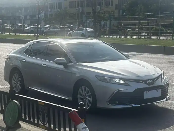 Toyota Camry 2023 Model 2.0G Deluxe Edition – фото 3