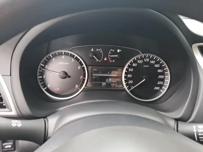 Nissan Sylphy 2024 Model Classic 1.6L XE CVT Comfort Edition – фото 6