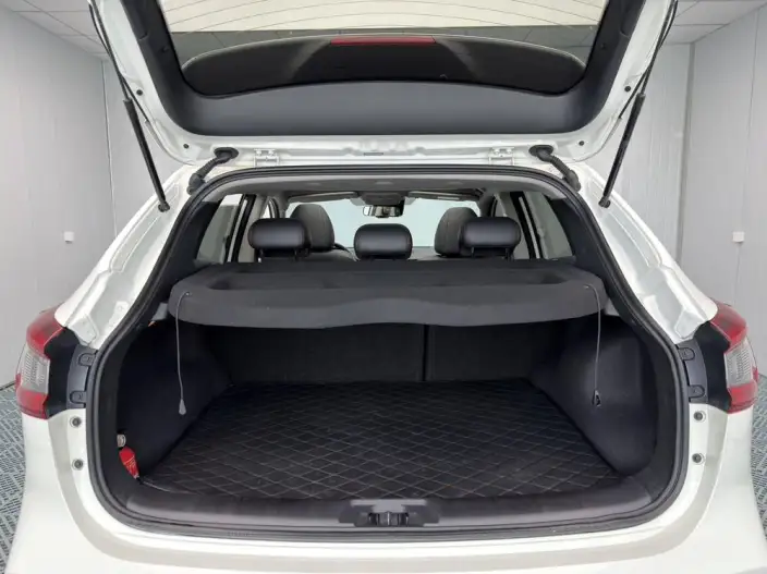 Nissan Qashqai 2022 Model 2.0L XV Prem. Deluxe Edition – фото 27