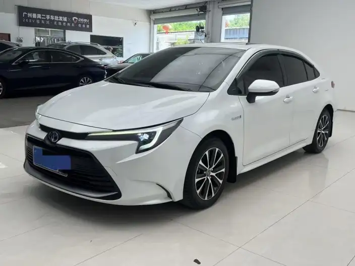 Toyota Levin 2023 Model Hybrid 1.8L Deluxe Edition – фото 1