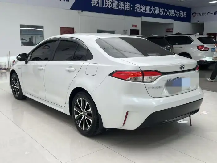 Toyota Levin 2023 Model Hybrid 1.8L Deluxe Edition – фото 4