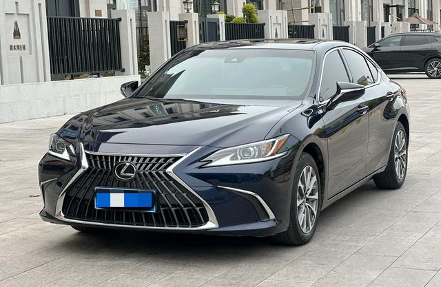 Lexus ES 2021 200 Excellence – фото 1