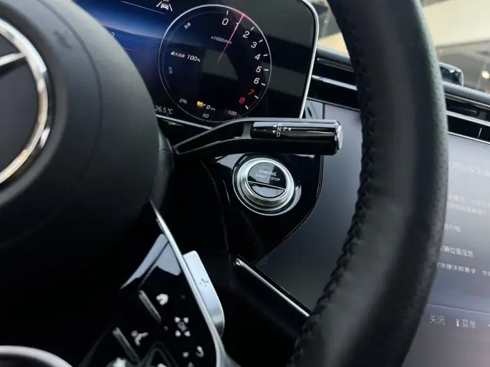 Mercedes-Benz E-Class PHEV 2024 Model E 350 e L sedan – фото 10