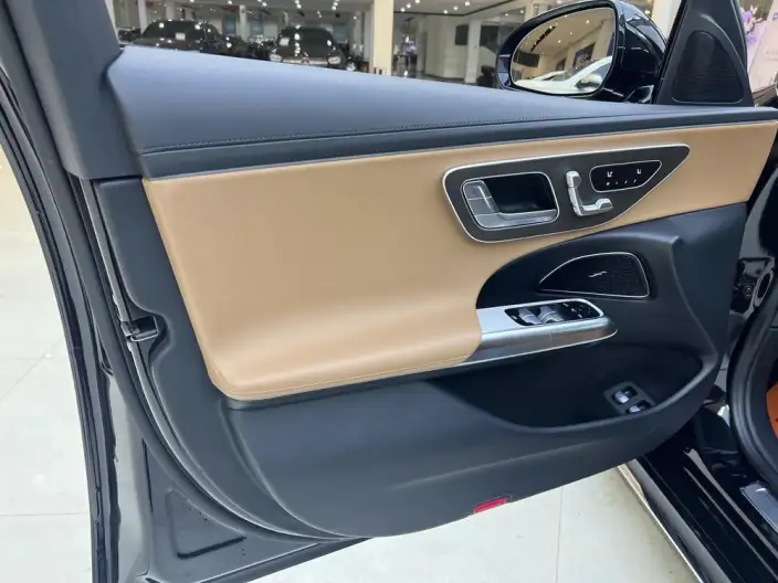 Mercedes-Benz E-Class PHEV 2024 Model E 350 e L sedan – фото 11